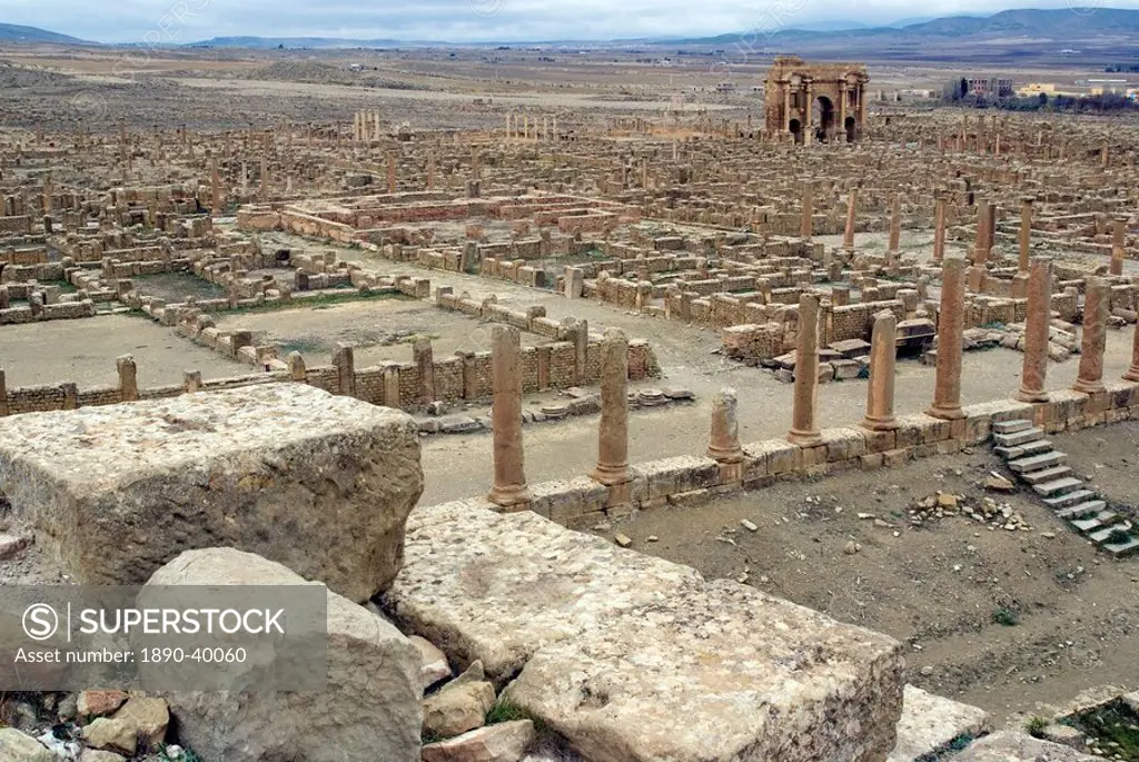 View from the theatre overlooking the Roman site of Timgad, UNESCO World Heritage Site, Algeria, North Africa, Africa