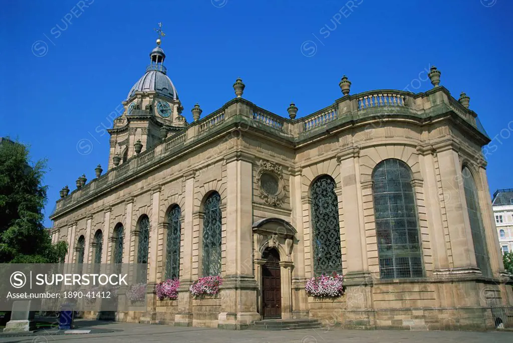 St. Philips Cathedral dating from 1715, Birmingham, England, United Kingdom, Europe