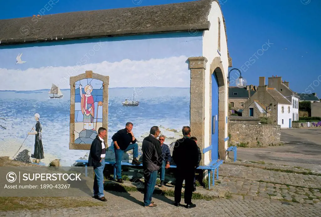 La cale, Ile de Molene, Breton Islands, Finistere, Brittany, France, Europe
