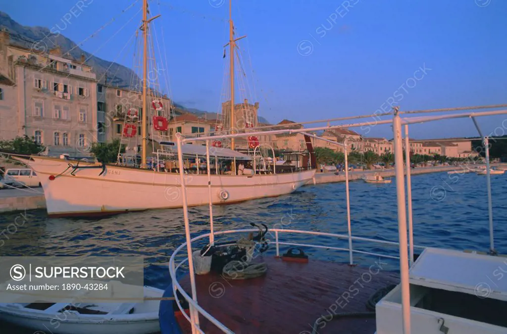 Port and town of Makarska, Dalmatia, Dalmatian coast, Adriatic, Croatia, Europe