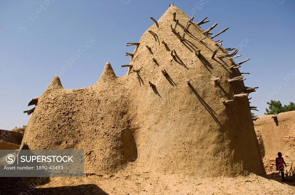 The two hundred year old mosque of Ba Sounou Sacko, Sekoro Old Segou, first capital of the Bambara kingdom, Mali, Africa