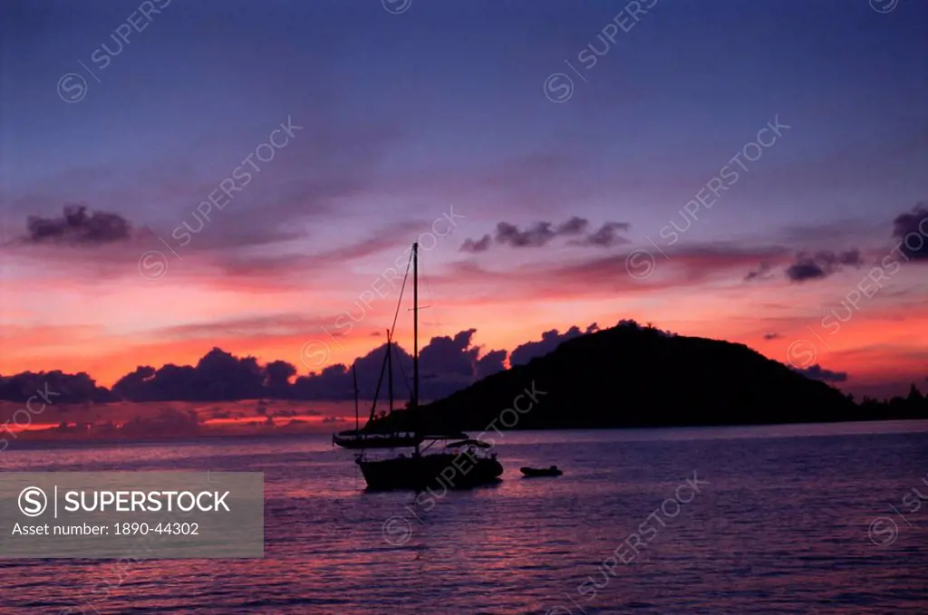 Sunset, Ile Therese Therese island, northwest coast, island of Mahe, Seychelles, Indian Ocean, Africa