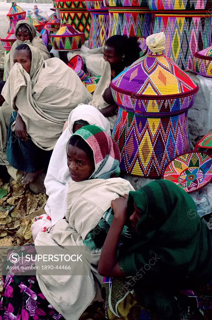 Women in basket_work market, Axoum Axum Aksum, Tigre region, Ethiopia, Africa