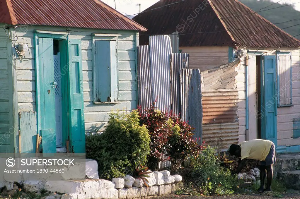 Houses in the old colonial quarter, St. John´s, Antigua, Leeward Islands, West Indies, Caribbean, Central America