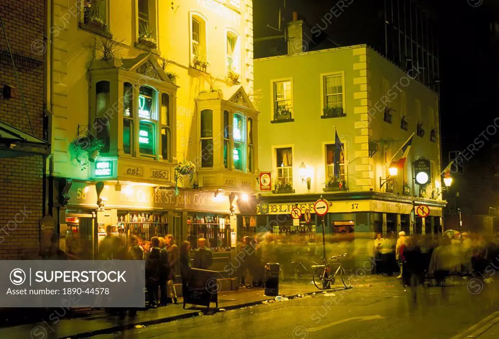 Pubs on Bar Fleet Street, Temple Bar area, Dublin, County Dublin, Eire Ireland, Europe
