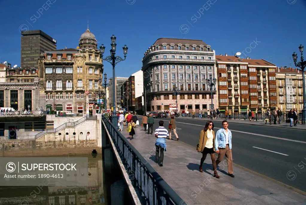 The Arenal bridge in the centre of the city of Bilbao, Pais Vasco, Spain, Europe