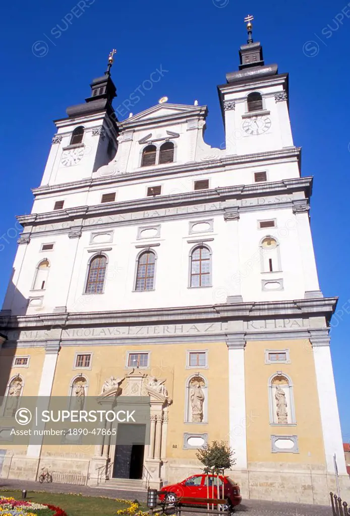 Baroque University Church of St. John the Baptist, dating from 1637, Trnava, Slovakia, Europe