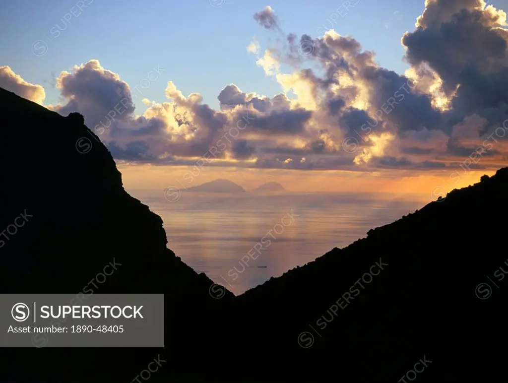 Sunset, Stromboli Island, Eolian Islands Aeolian Islands, UNESCO World Heritage Site, Italy, Mediterranean, Europe