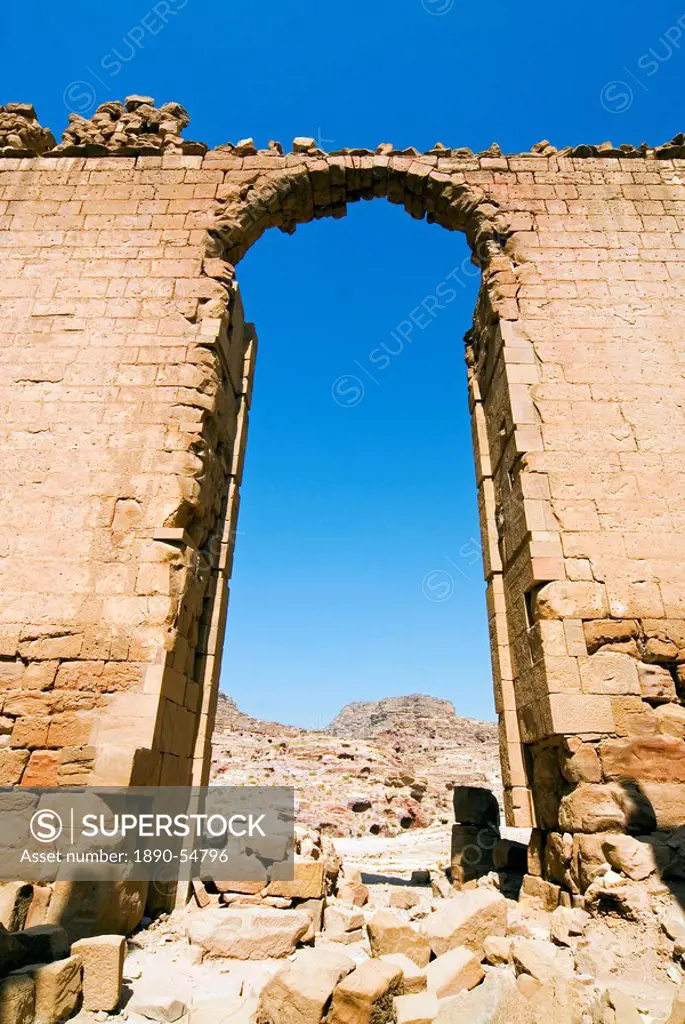 Qasr al_Bint Firaun Temple of Oushares, Petra, UNESCO World Heritage Site, Jordan, Middle East