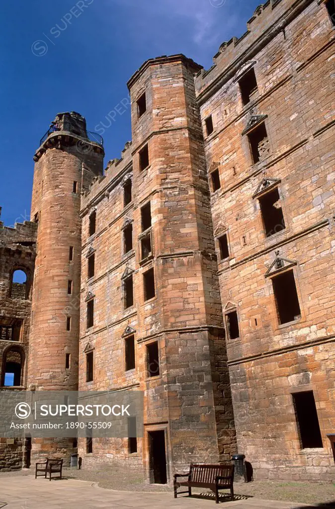 Interior facade, Linlithgow Palace dating from between the 15th and 16th centuries, West Lothian, Scotland, United Kingdom, Europe