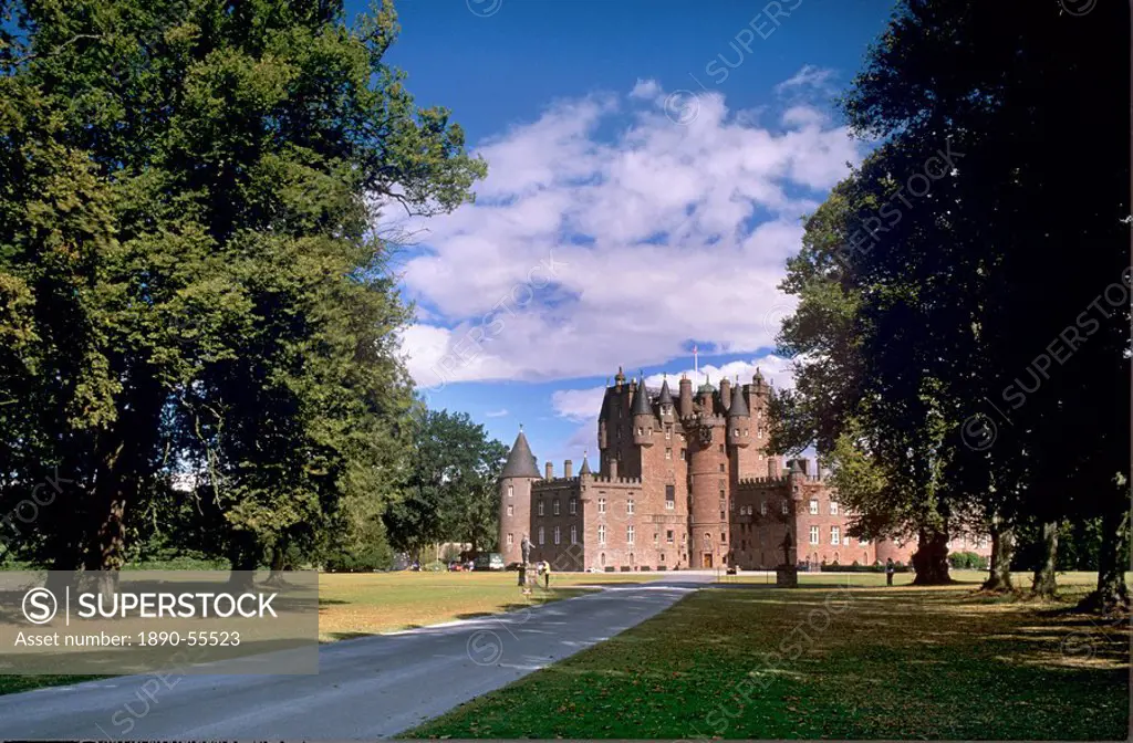 Glamis Castle, childhood home of the late Queen Elizabeth the Queen Mother, Glamis, Angus, Scotland, United Kingdom, Europe