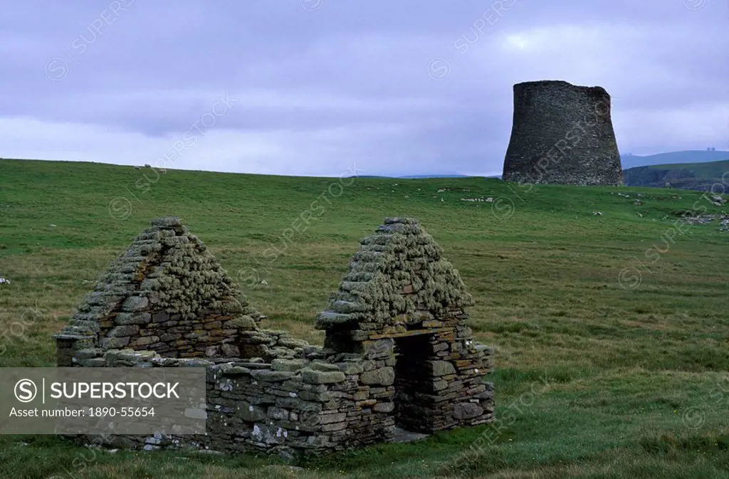 Mousa Broch, best preserved of all brochs, standing 12_13 m high, in perfect state, due to its isolation, Mousa Island, Shetland Islands, Scotland, Un...