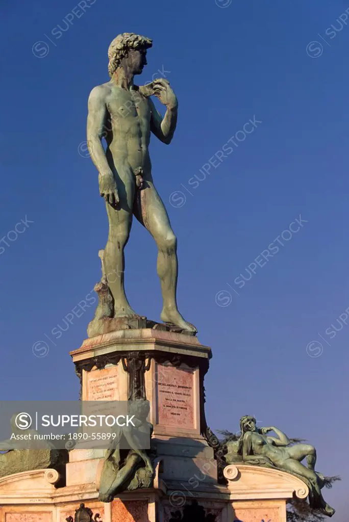 Bronze replica of Michelangelo´s David on Piazzale Michelangelo, Florence Firenze, Tuscany, Italy, Europe