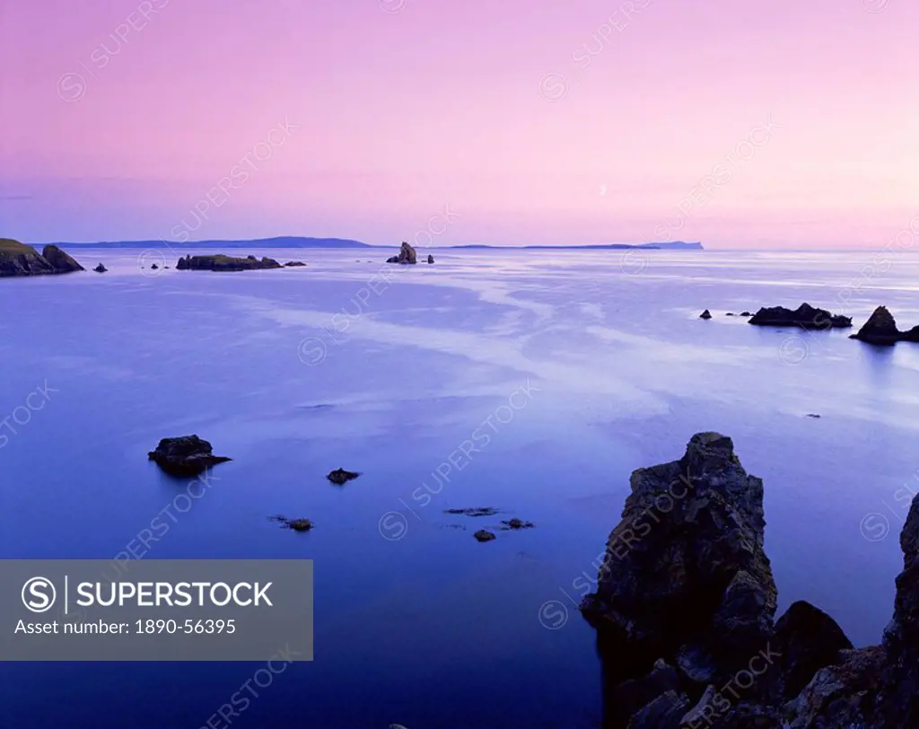 Sunset over the Sand Wick and Foula, Hillswick Ness, Northmavine, Shetland Islands, Scotland, United Kingdom, Europe