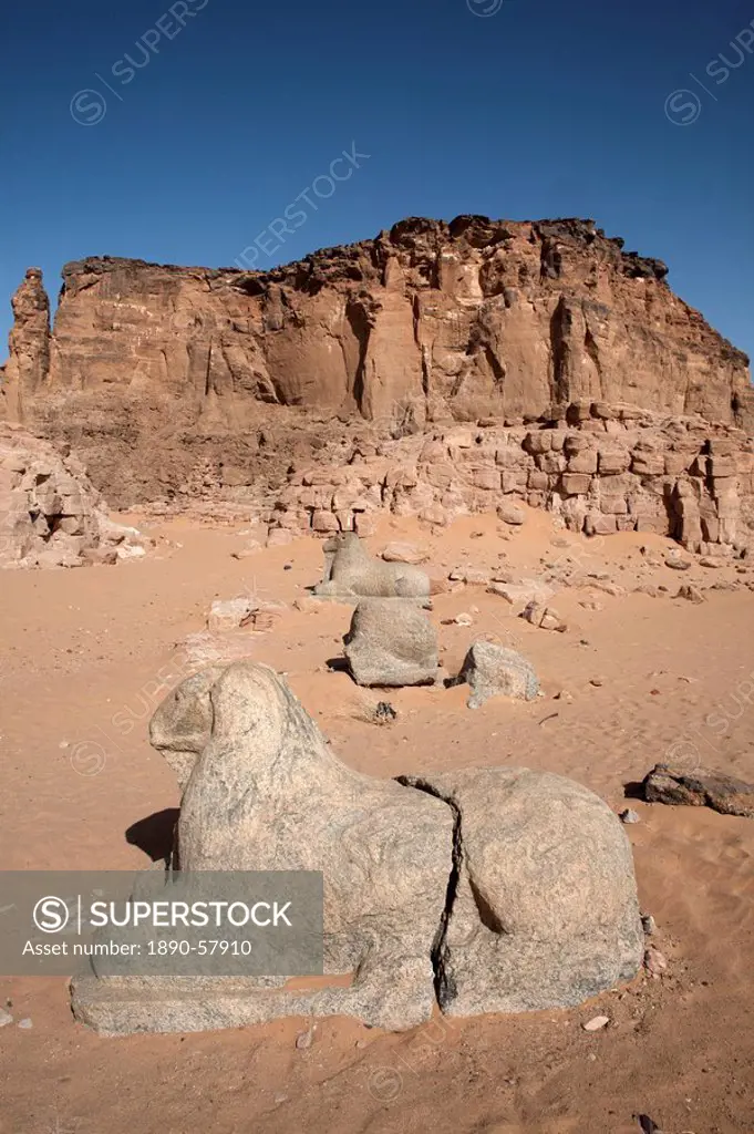The Temple of Amun and the holy mountain of Jebel Barkal, UNESCO World Heritage Site, Karima, Sudan, Africa