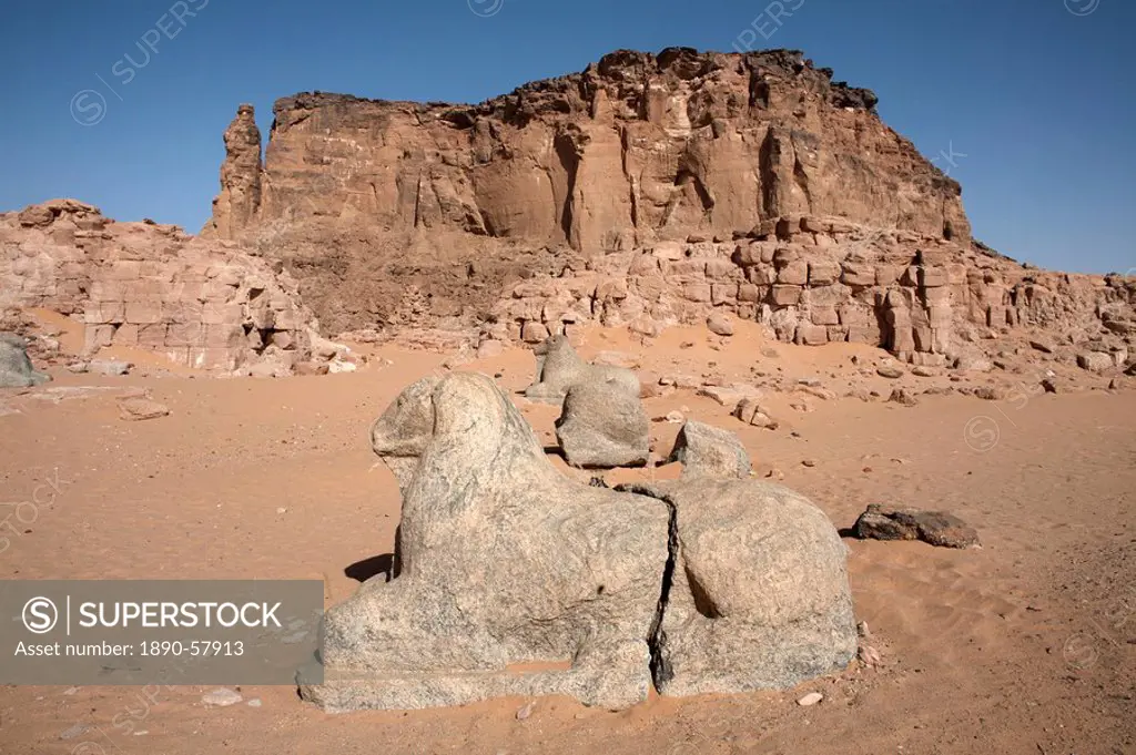 The Temple of Amun and the holy mountain of Jebel Barkal, UNESCO World Heritage Site, Karima, Sudan, Africa