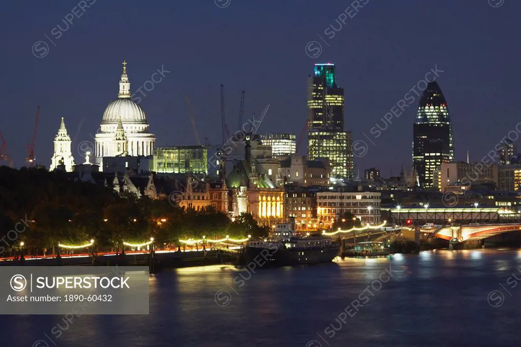 St. Pauls Cathedral and the City of London viewed from Waterloo Bridge, London, England, United Kingdom, Europe
