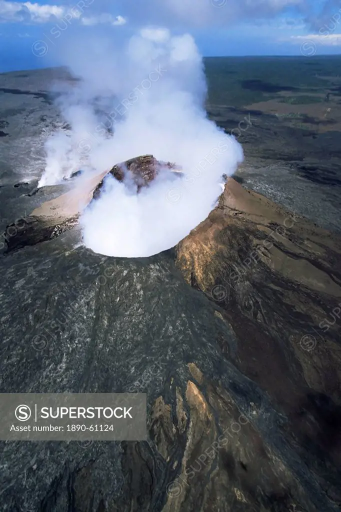 The Pulu O´s cinder cone, the active vent on the southern flank of the Kilauea volcano, UNESCO World Heritage Site, Big Island, Hawaiian Islands, Unit...