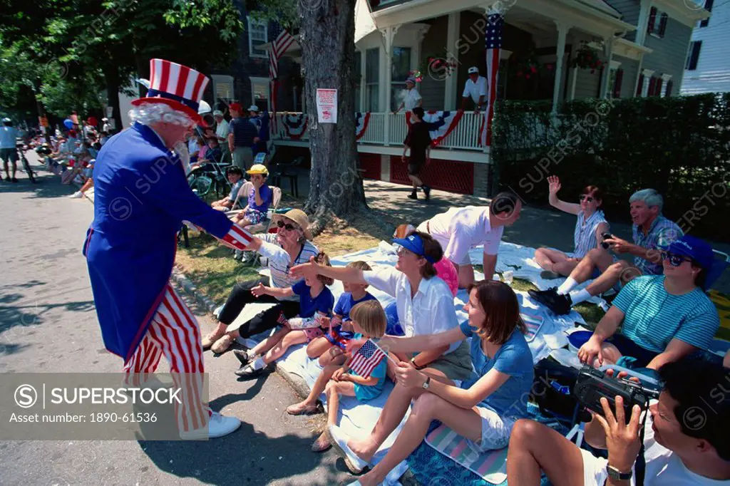 Uncle Sam and spectators at Bristol´s famous 4th of July parade, Bristol, Rhode Island, United States of America, North America