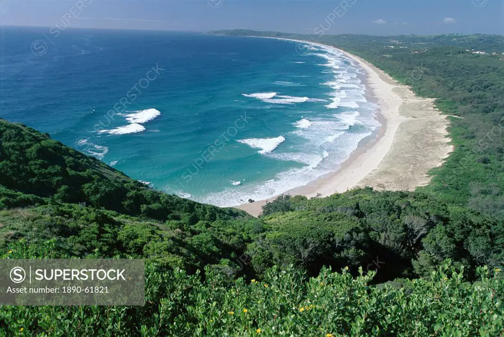 Looking south from Cape Byron to Tallow Beach, a surfing spot east of the resort of Byron Bay in the north east of the state, New South Wales N.S.W., ...