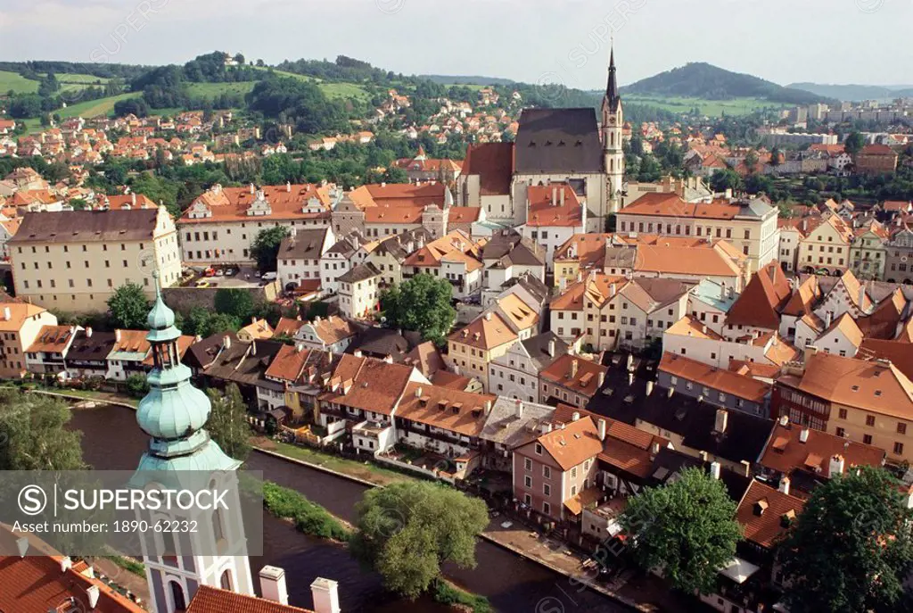 Cesky Krumlov, UNESCO World Heritage Site, encircled by River Vltava, Cesky Krumlov, South Bohemia, Czech Republic, Europe