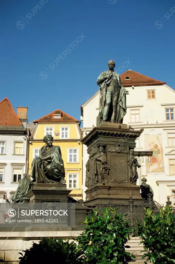 Statue of Archduke Johann, moderniser of Graz, and nymphs at base symbolising Styria´s rivers, Hauptplatz, Graz, Styria, Austria, Europe