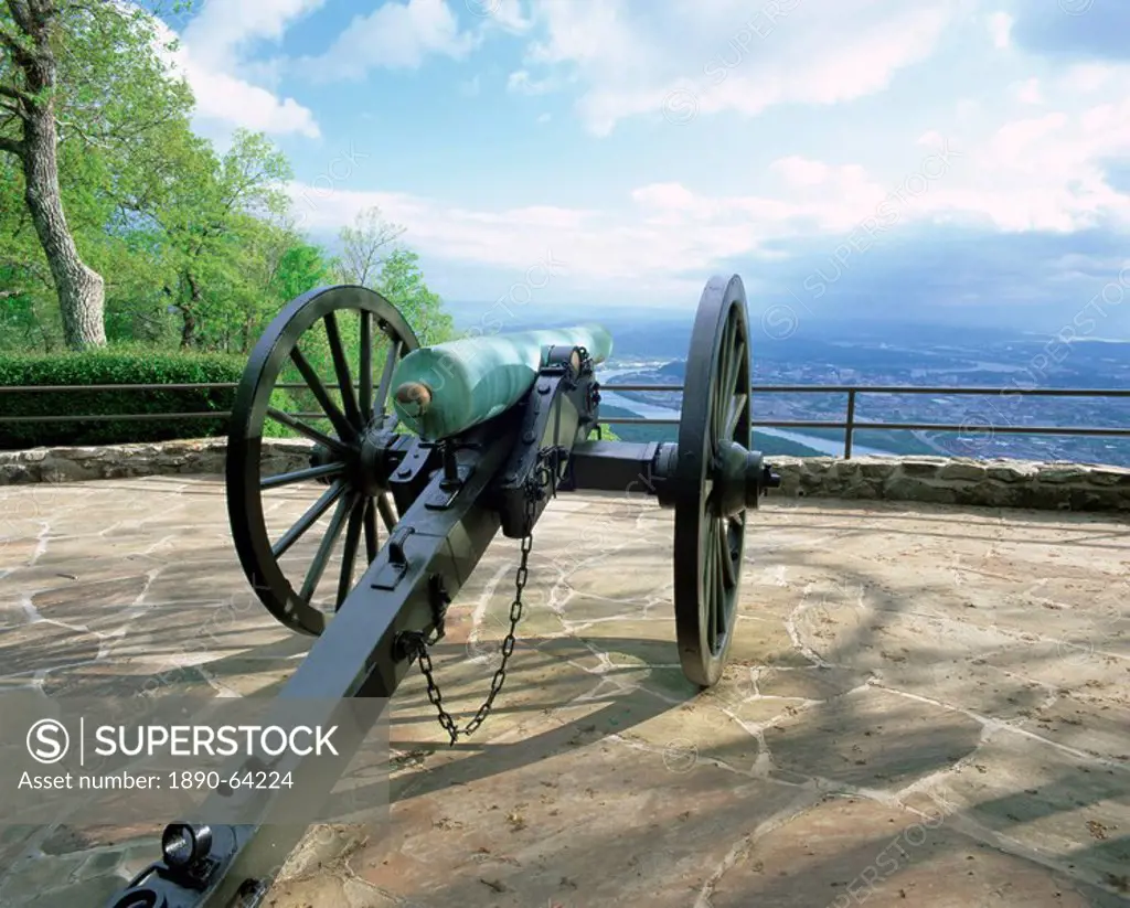 Cannon in Point Park overlooking Chattanooga City, Chattanooga, Tennessee, United States of America, North America