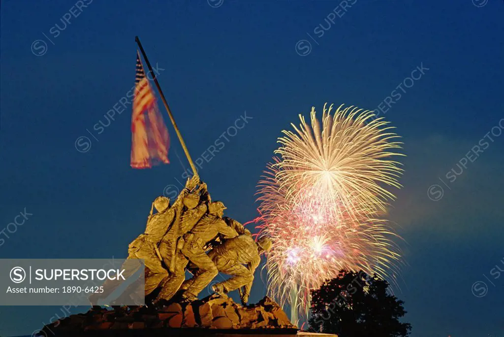 Fireworks over the Iwo Jima Memorial for the 4th of July Independence Day celebrations, Arlington, Virginia, United States of America, North America
