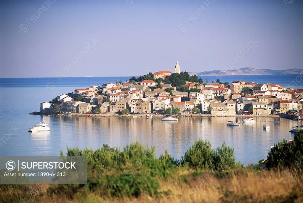 Primosten, a medieval town on a peninsula near Sibenik, Central Dalmatia, Dalmatian coast, Croatia, Europe