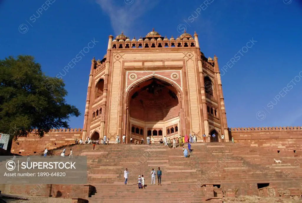 The Gate of Victory, 54m high, Dargah Mosque Jami Masjid, at the Moghul emperor Akbar´s capital, Fatehpur Sikri, Uttar Pradesh, India