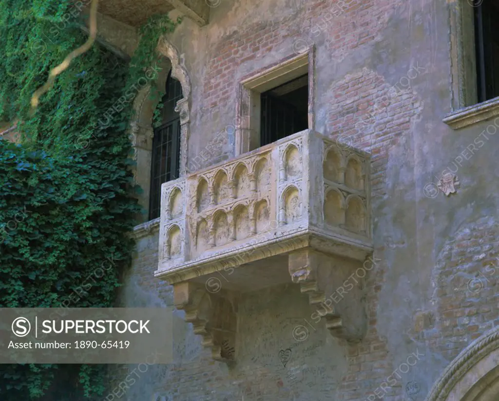 Juliet´s balcony, Verona, UNESCO World Heritage Site, Veneto, Italy, Europe