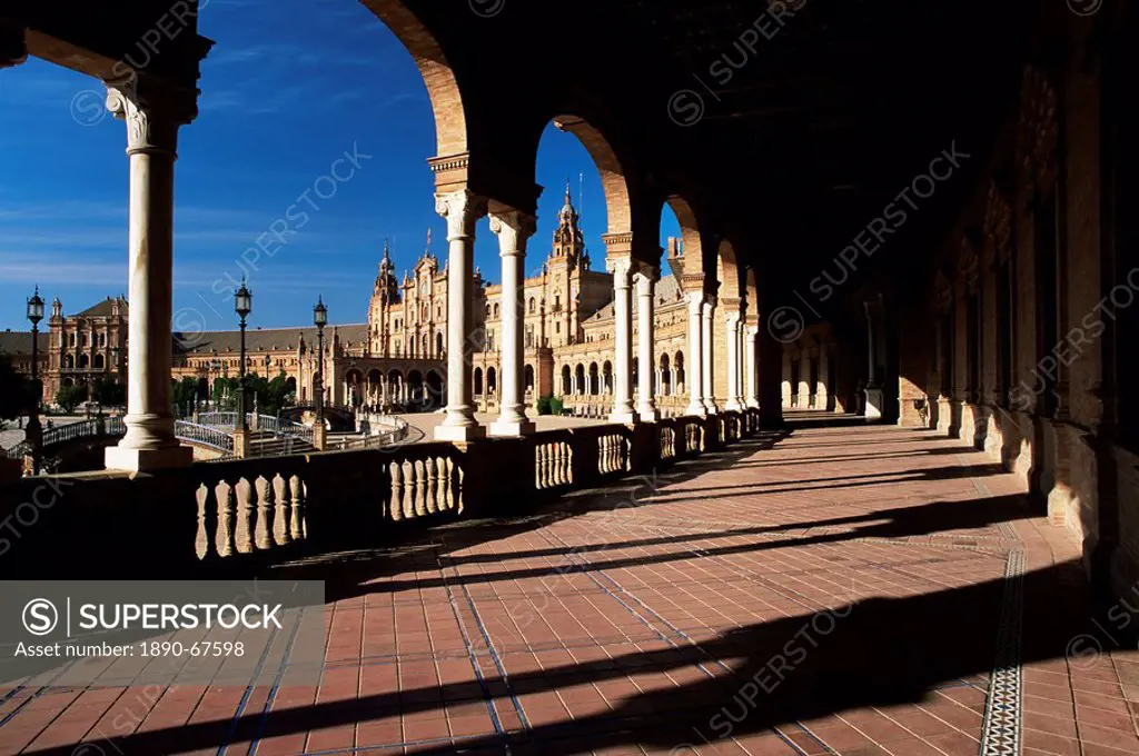 Semicircular gallery, Palacio Espanol, Plaza de Espana, Parque de Maria Luisa, Seville, Andalucia Andalusia, Spain, Europe