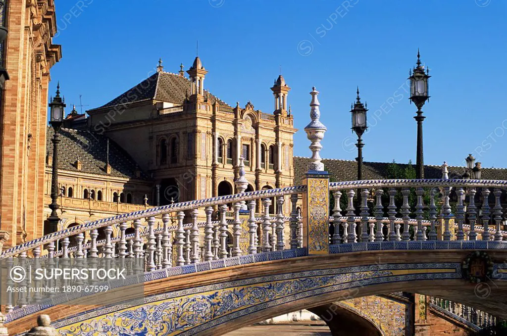 Ceramic bridge, Palacio Espanol, Plaza de Espana, Parque de Maria Luisa, Seville, Andalucia Andalusia, Spain, Europe