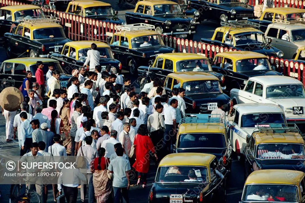 Rush hour in Mumbai Bombay, India, Asia