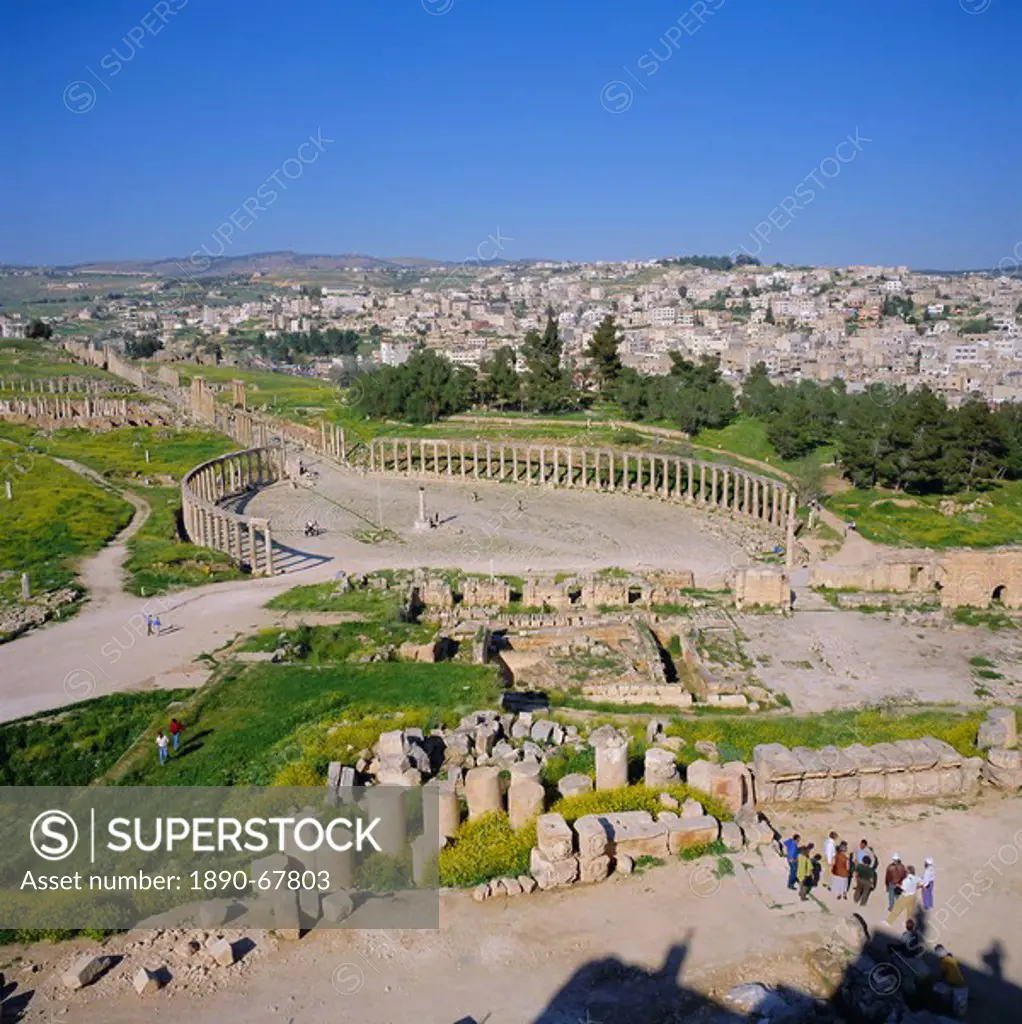 Oval Forum of the Roman Decapolis city, 1st century AD, delineated by an Ionic colonnade, Jerash, Jordan