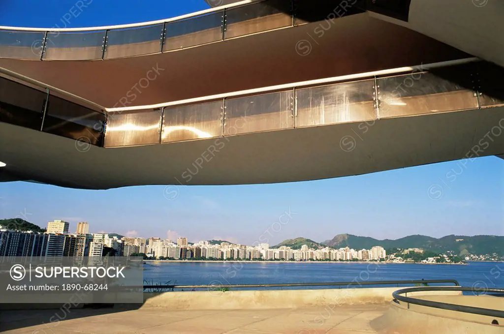 View of Niteroi, Museo de Arte Contemporanea Museum of Contemporary Art, by Oscar Niemeyer, Niteroi, Guanabara Bay, Rio de Janeiro, Brazil, South Amer...