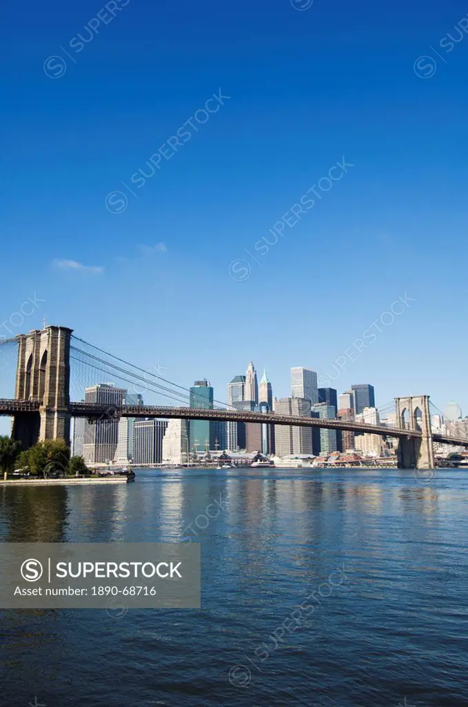 Manhattan skyline, Brooklyn Bridge and the East River, New York City, New York, United States of America, North America