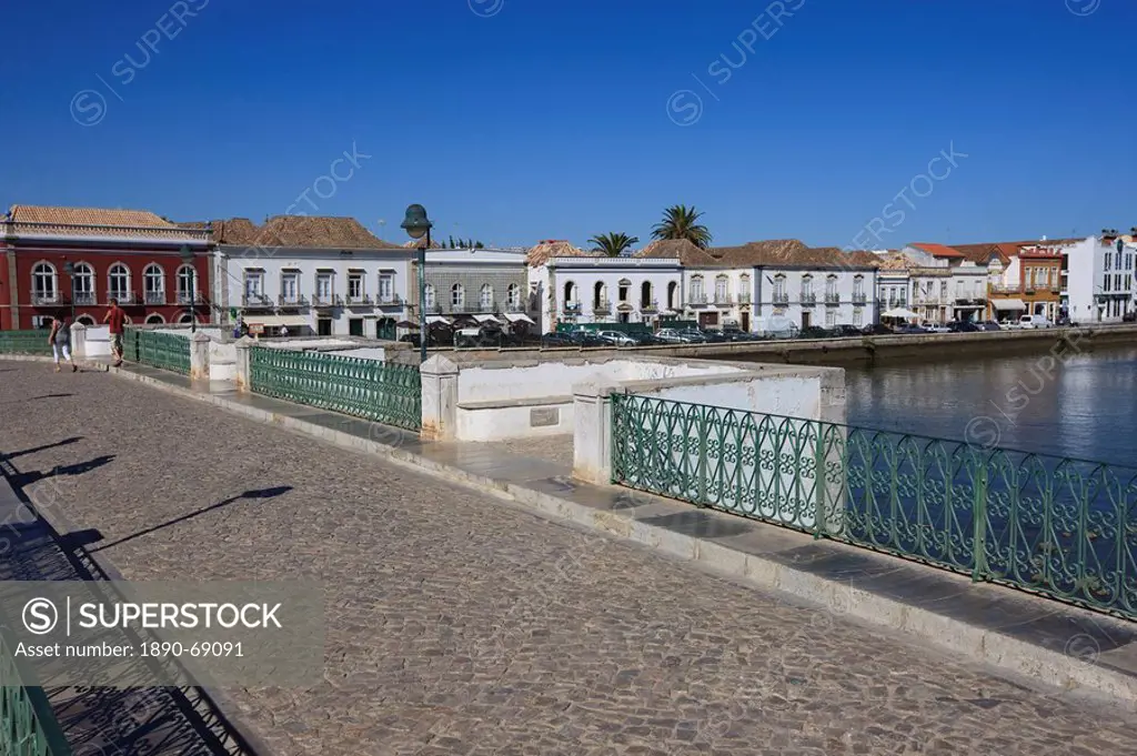 Ponta Romana Roman Bridge over River Gilao, Tavira, Algarve, Portugal, Europe