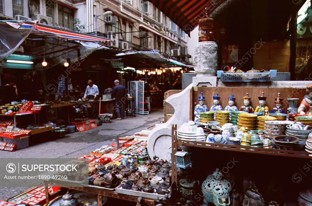 Street stalls, Upper Lascar Row, Hong Kong Island, Hong Kong, China, Asia