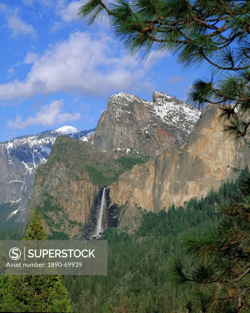 Bridalveil Fall, Yosemite National Park, California, USA, North America