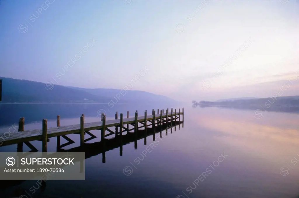 Coniston Water, Lake District National Park, Cumbria, England, UK, Europe