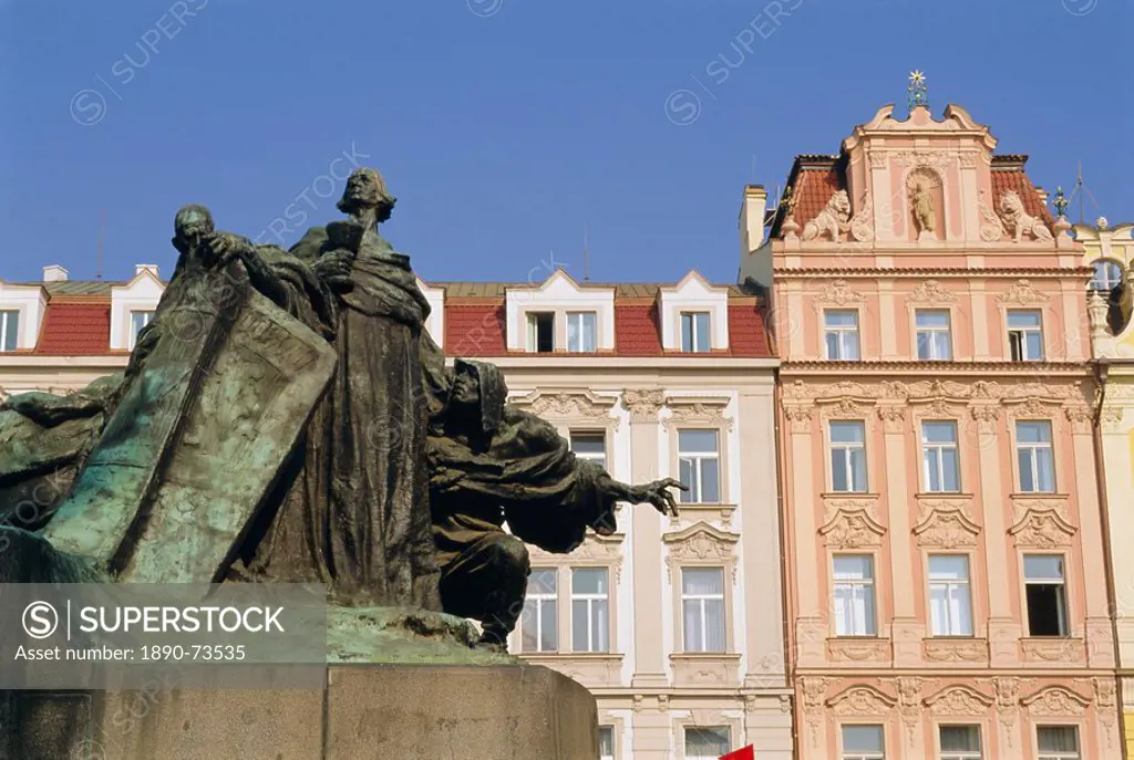 Jan Hus Monument and Kinsky Palace, Old Town Square, Prague, Czech Republic, Europe