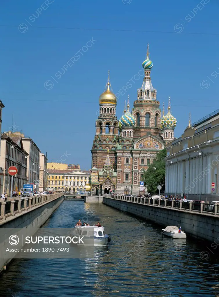 Canal and the Church on Spilled Blood, UNESCO World Heritage Site, St. Petersburg, Russia, Europe