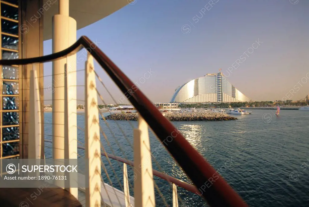 Jumeirah Beach Hotel, Dubai, United Arab Emirates, Middle East