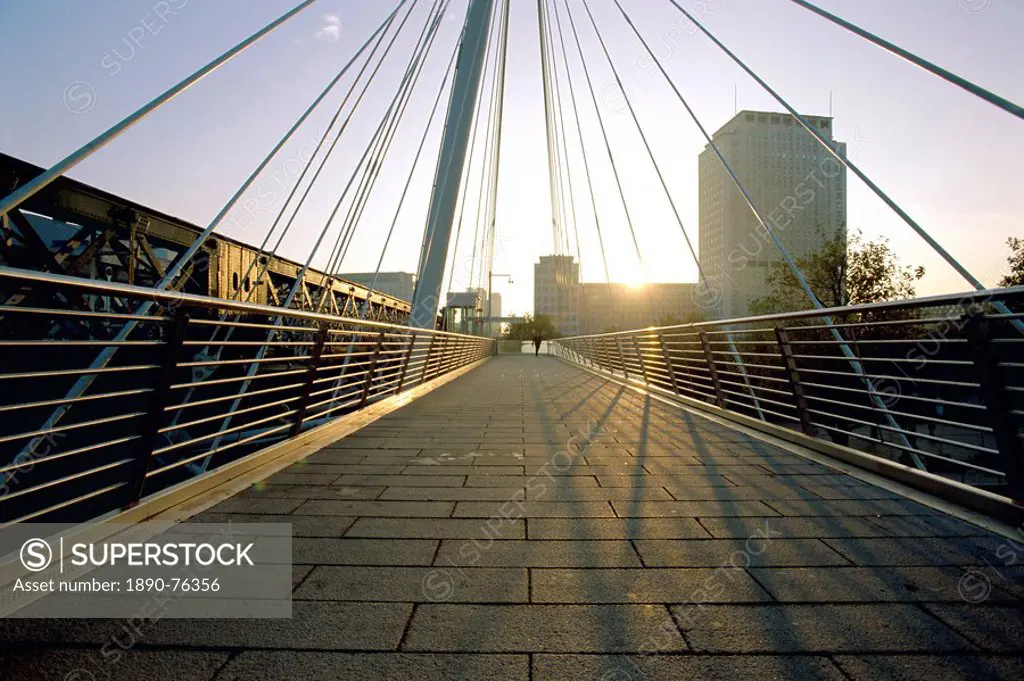Millennium Bridge, River Thames, London, England, UK, Europe