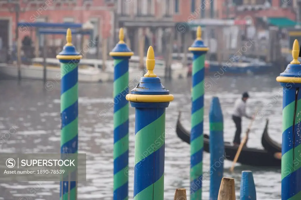 Gondola station, Venice, UNESCO World Heritage Site, Veneto, Italy, Europe