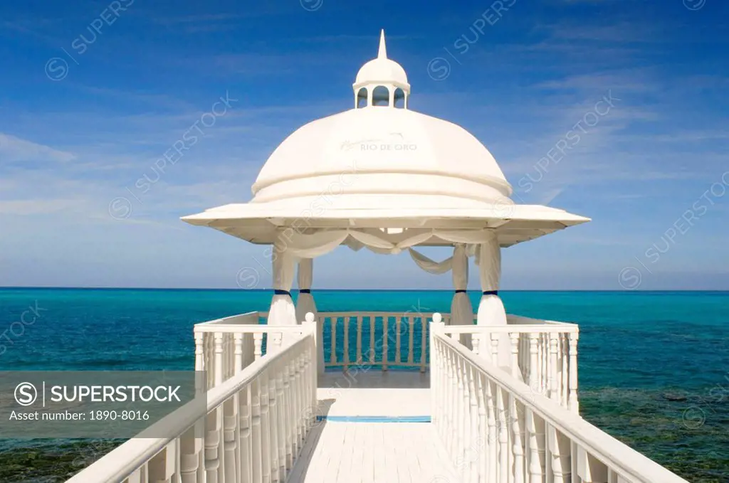 The wedding pavilion at the Hotel Melia Rio de Oro on the Playa Esmeralda, Guardalavaca, eastern Cuba, Cuba, West Indies, Central America