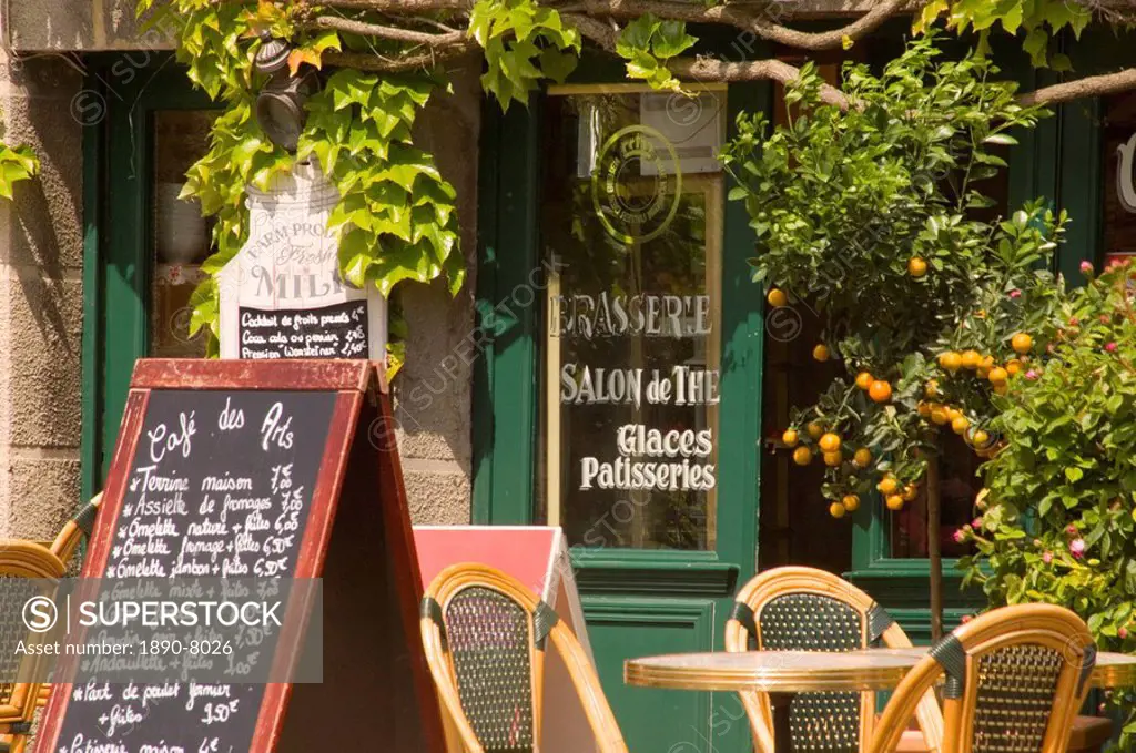 A small cafe in Beaumont en Auge, Normandy, France, Europe