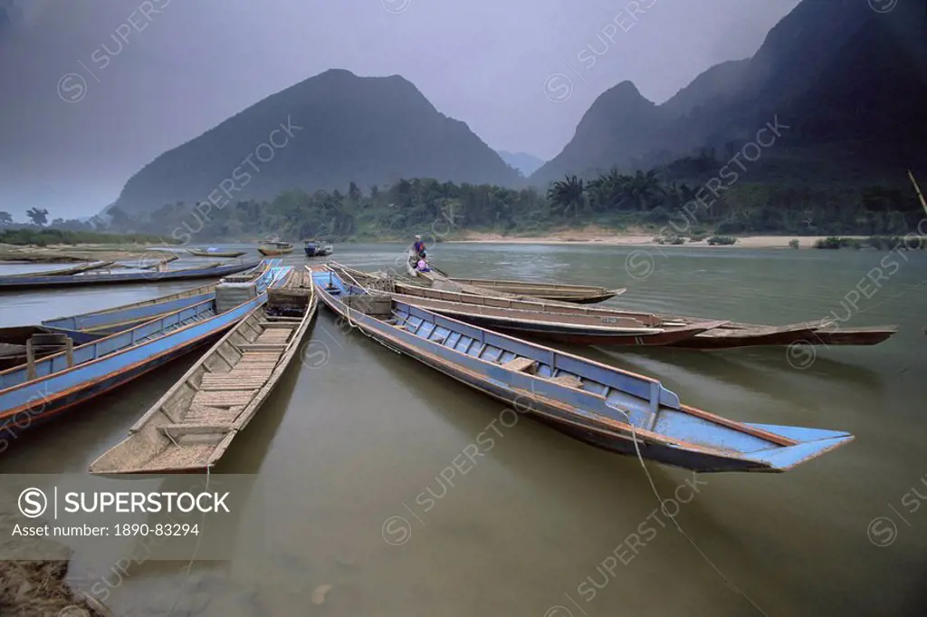 River boats, Muang Ngoi, Laos, Indochina, Southeast Asia, Asia
