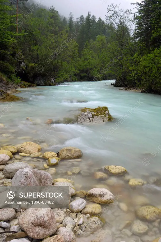 Alpine river, T. Boite, near Cortina D´Ampezzo, Dolomites, Veneto, Italy, Europe
